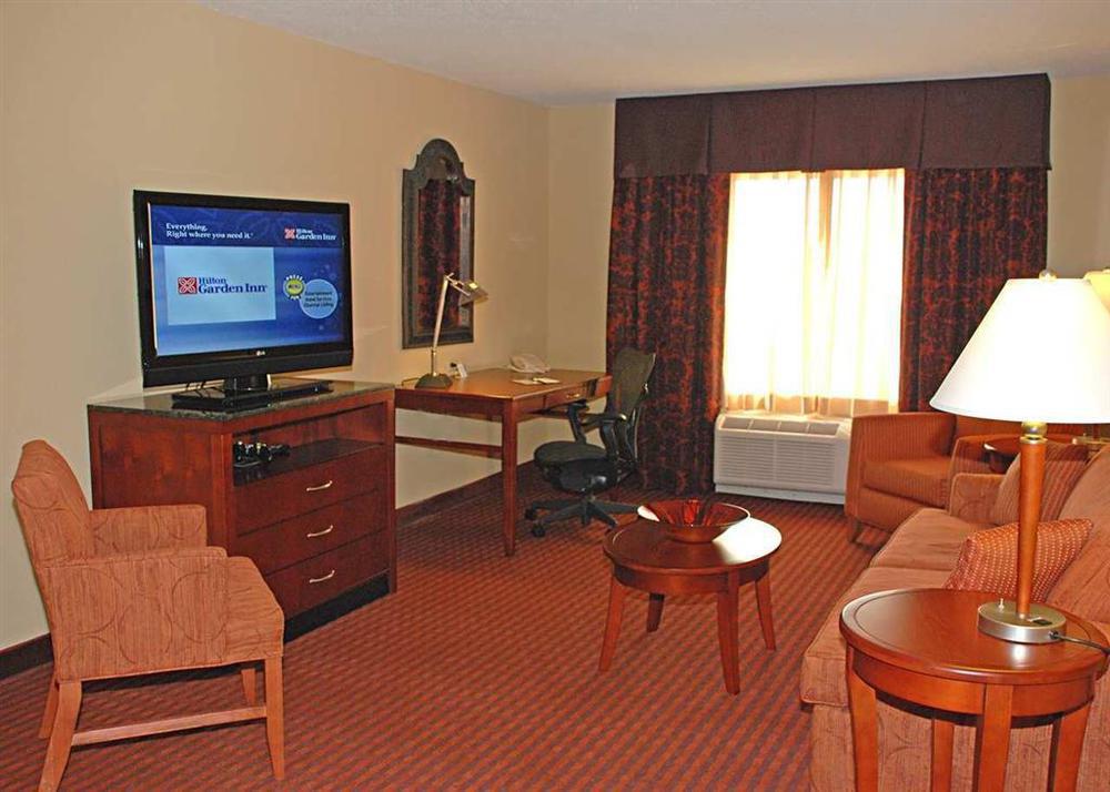 Hilton Garden Inn Tupelo Room photo